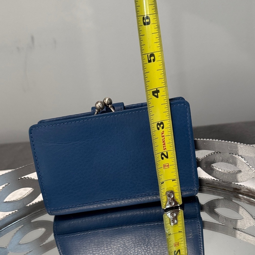 Stanley Classic Blue Wallet - Picture 3 of 13